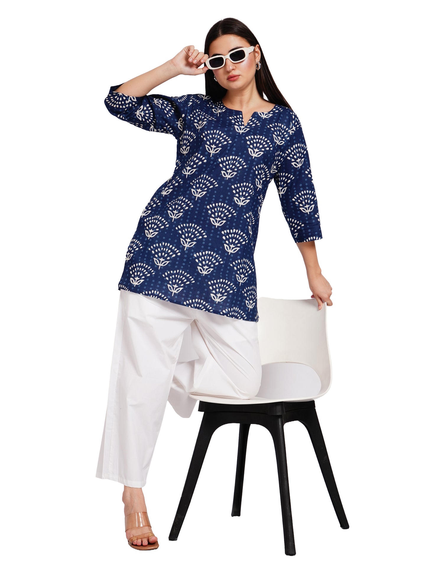 INDIGO BLOOM | Relaxed Fit | Short Kurti